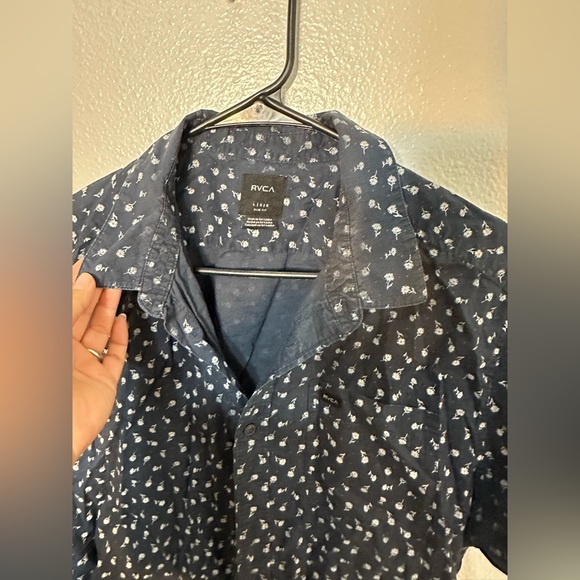 RVCA blue button up shirt floral collar dress men shirt size large - Picture 6 of 9